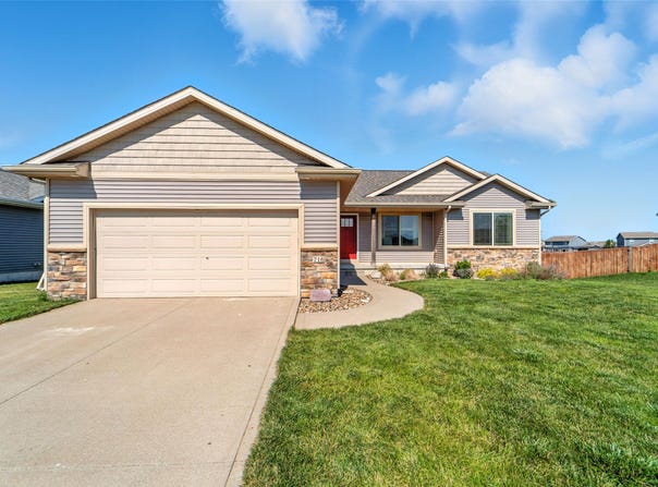 716 James Street NE, Bondurant, IA 50035