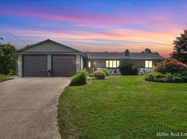 2675 Star School Road, Hastings, MI 49058