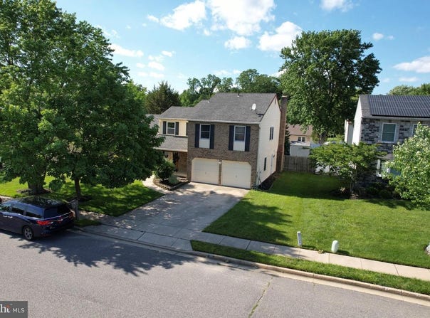 30 LANCELOT LA, MOUNT LAUREL, NJ 08054