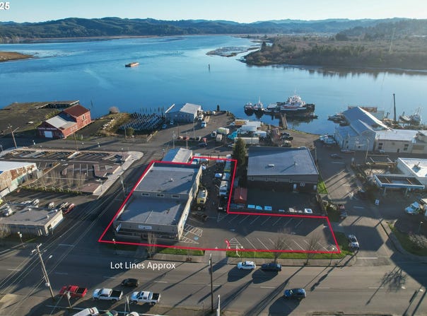 775 N FRONT ST, Coos Bay, OR 97420