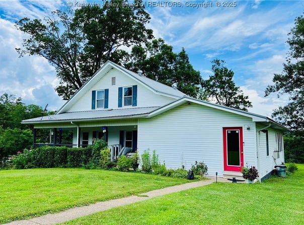 59 Vealey Lane, Kenna, WV 25248
