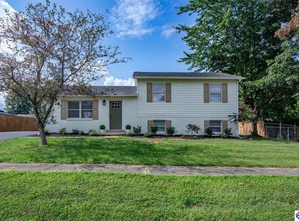 565 Congress Drive, Radcliff, KY 40160