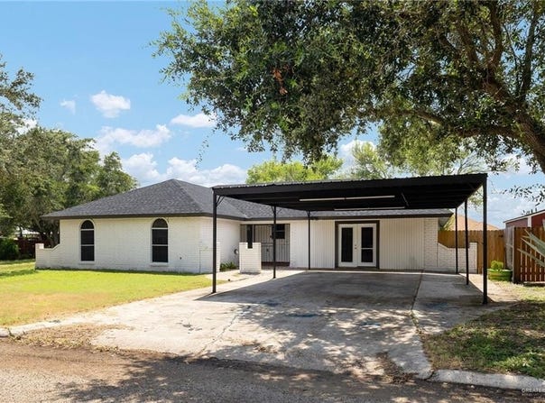 912 Max Drive, Elsa, TX 78543