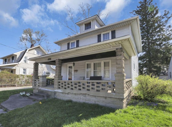 594 N 21st Street, Newark, OH 43055