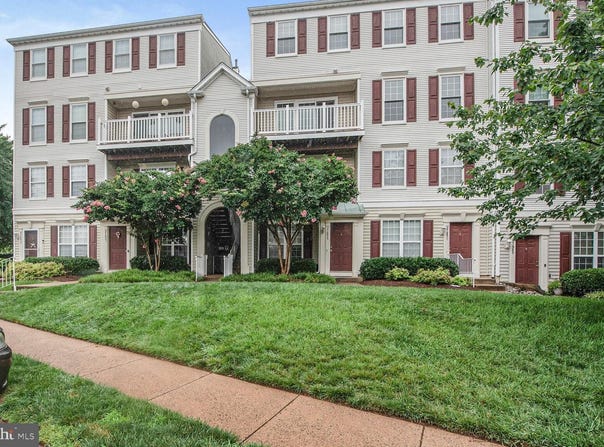 21895 ELKINS TERRACE, STERLING, VA 20166