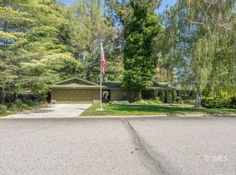 370 Ranch Rd, Bishop, CA 93514