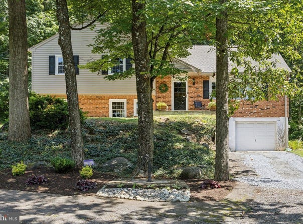 1598 YARNALL ROAD, POTTSTOWN, PA 19464