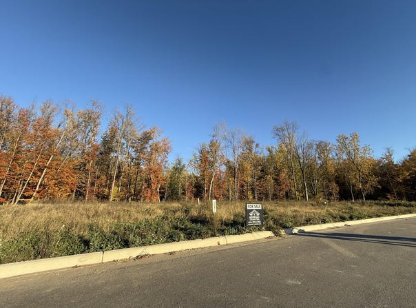 1728 Blaketon Drive, Walker, MI 49534