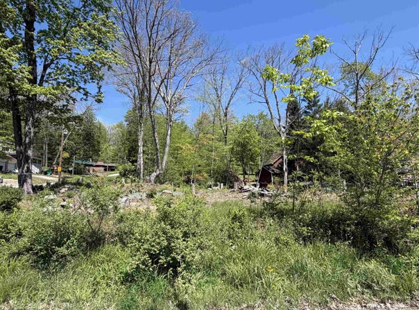 Paradise Circle, Morgantown, WV 26508