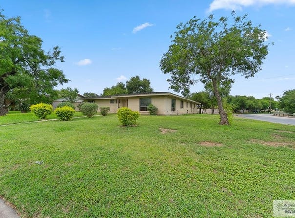 1185 SYCAMORE DR., BROWNSVILLE, TX 78520