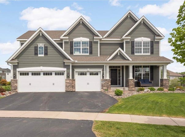 18142 Goldfinch Way, Lakeville, MN 55044