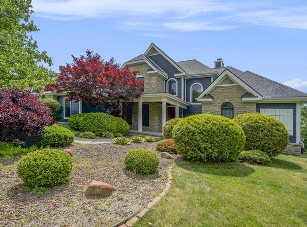 6577 Heron Court, Ann Arbor, MI 48103