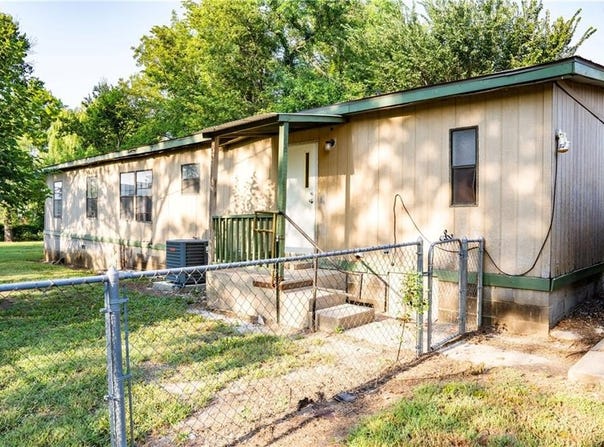 617 Adams Street, Fredonia, KS 66736