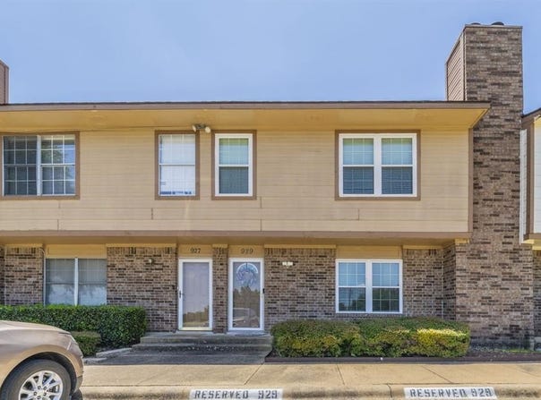 929 Vedral Place, Cedar Hill, TX 75104