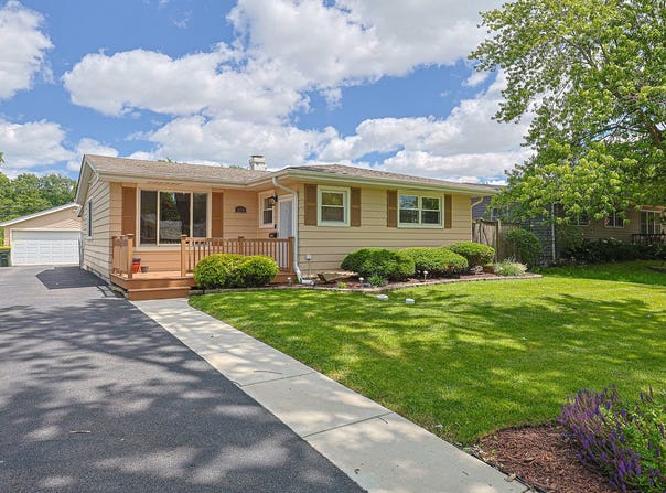 3910 EAGLE Lane, Rolling Meadows, IL 60008