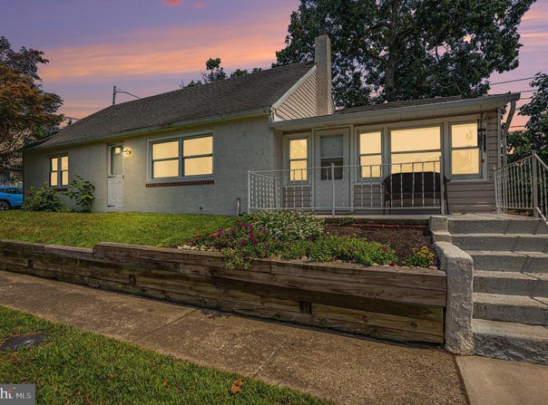1315 LAKEVIEW DRIVE, LANSDALE, PA 19446