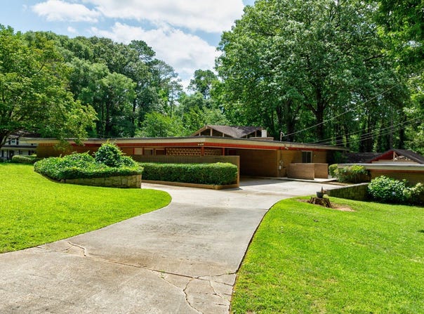 4296 Durham Circle, Stone Mountain, GA 30083