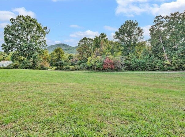 Boulevard, New Castle, VA 24127