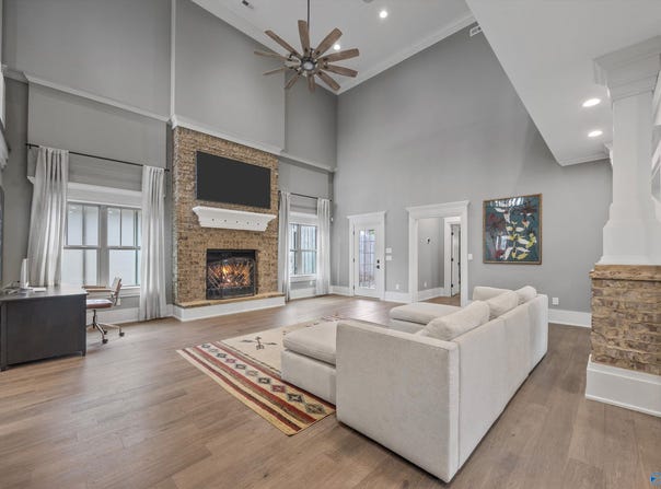 2603 Whitesburg Drive, Huntsville, AL 35801