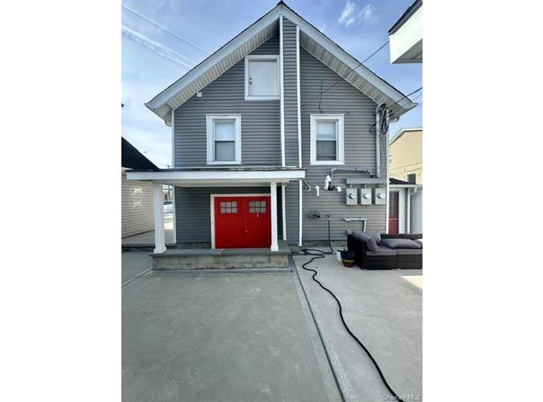 226 E Pine Street, Long Beach, NY 11561