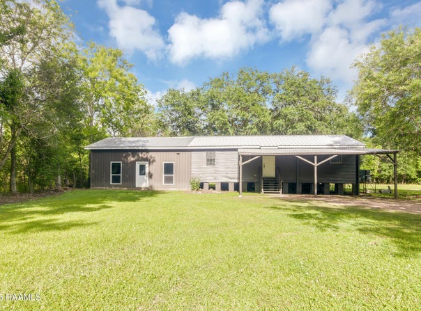 1003 Adonis Road, Breaux Bridge, LA 70517
