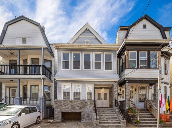 5 Apollo Street, Jersey City, NJ 07306