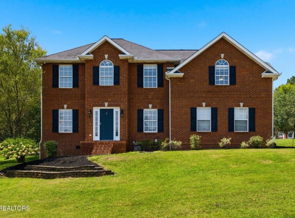 8229 Woodpath Lane, Powell, TN 37849