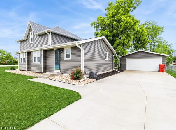 307 W 1st Street, Huxley, IA 50124