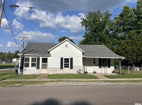 1409 N VAN BUREN, Marion, IL 62959