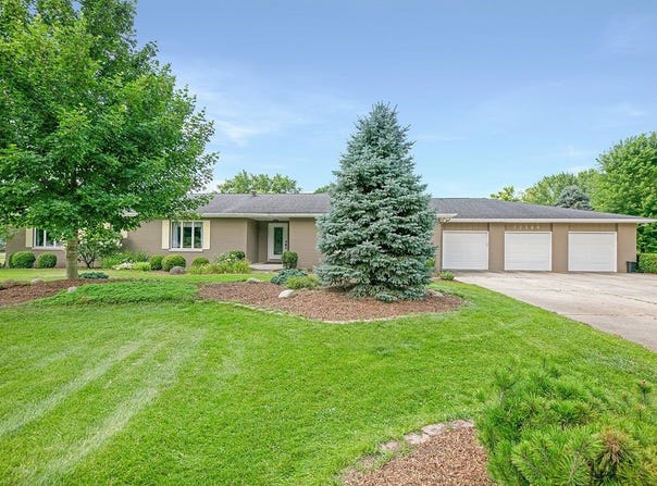 22360 Glenford Drive, Goshen, IN 46528