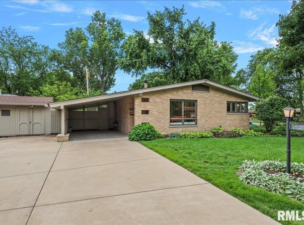 45 Lambert Lane, Springfield, IL 62704