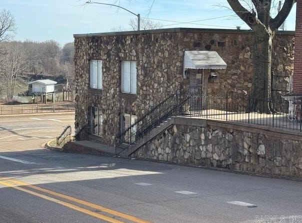 215 E Broadway, Pocahontas, AR 72455