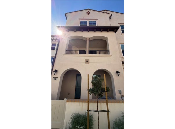 546 Gregory Way, Glendora, CA 91740