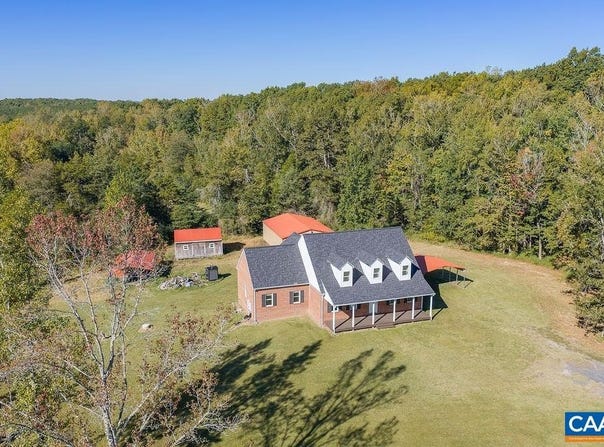 432 TWIN OAKS LN, KENTS STORE, VA 23084