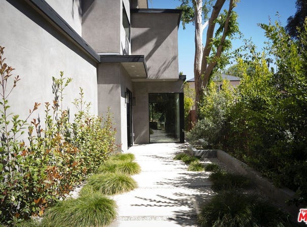 3848 Vantage Ave, Studio City, CA 91604