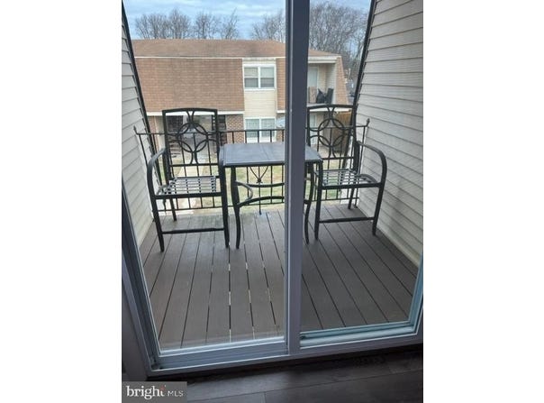 8 FLORENCE TOLLGATE PLACE, FLORENCE, NJ 08518