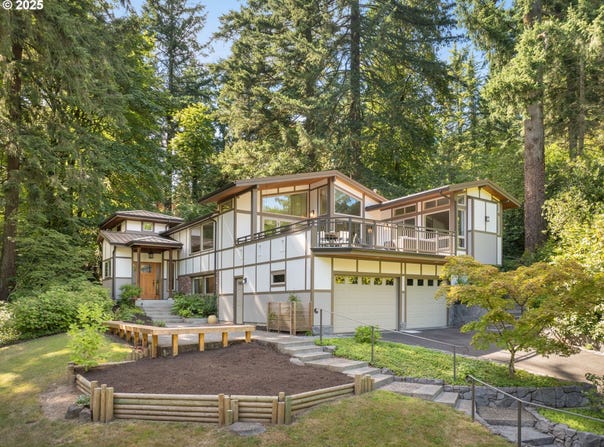 1325 SW UPLAND DR, Portland, OR 97221