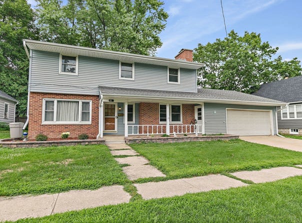 211 E Ottawa Street, Sycamore, IL 60178