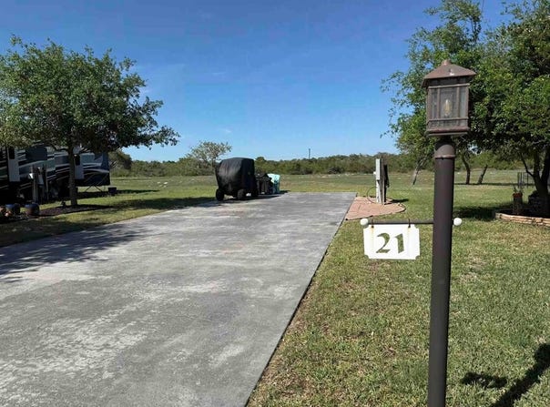 21 AUGUSTA CIR, Aransas Pass, TX 78336