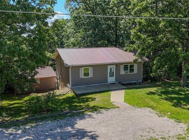 20640 Highway Y, St Robert, MO 65584