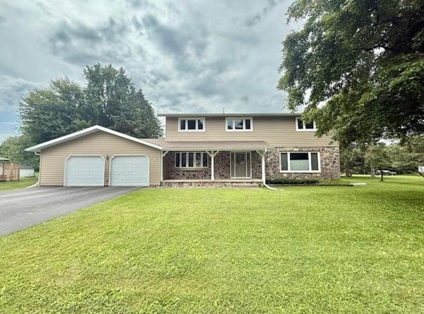 401 E RIVERSIDE AVENUE, Merrill, WI 54452