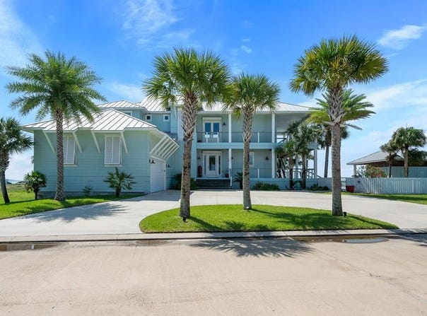 1001 Isle Dr, ROCKPORT, TX 78382