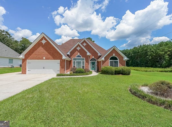 2051 Vintage Oaks, Loganville, GA 30052
