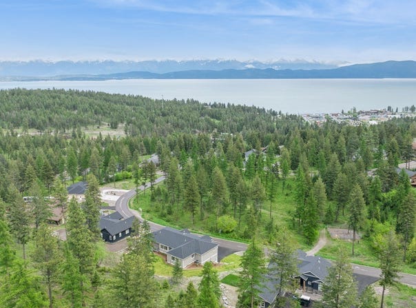 323 Skookum Road, Lakeside, MT 59922