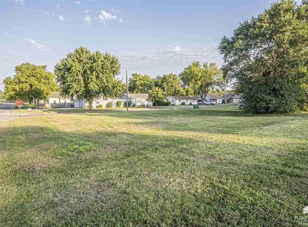 1001 North Mulberry Street, Abilene, KS 67410