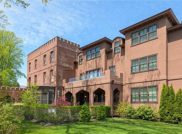 78 Rhode Island Avenue, Newport, RI 02840