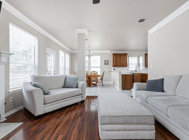 2400 Butler National DR, Pflugerville, TX 78660