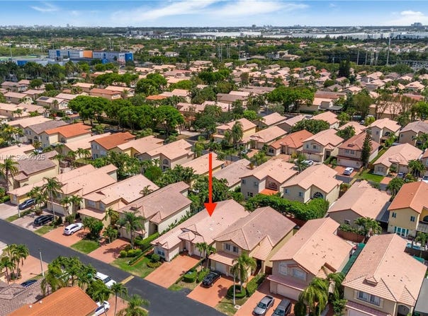 11334 NW 53rd Ln, Doral, FL 33178