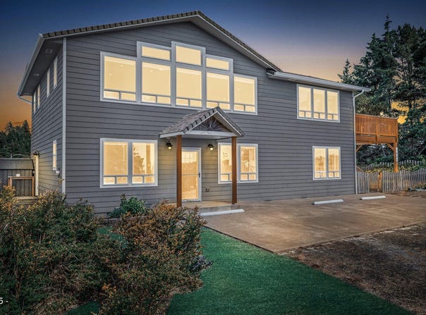 1601 NW Oceanview, Waldport, OR 97394