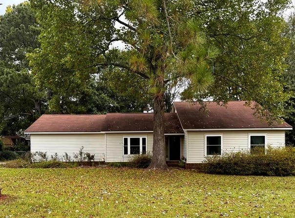 613 Grand Pine Ave, Enterprise, AL 36330